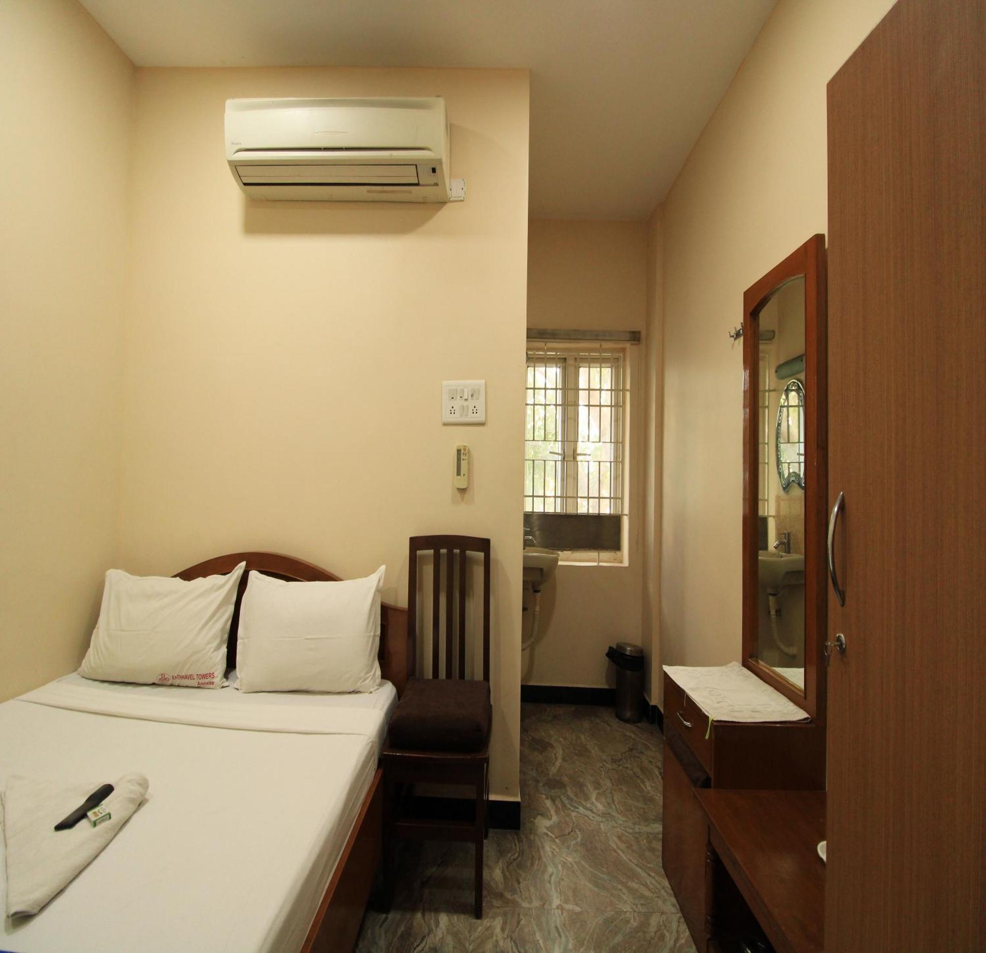 Hotel Rathnavel Towers Chennai Exterior photo